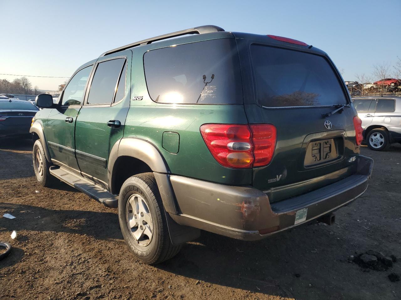 Image 2 of 2004 TOYOTA SEQUOIA SR5 2004 with VIN 5TDBT44AX4S230383