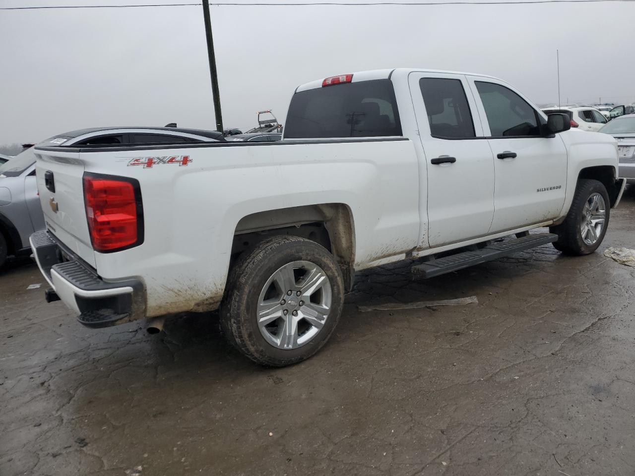 Изображение 3 2017 CHEVROLET SILVERADO K1500 CUSTOM 2017 с VIN 1GCVKPEC7HZ121076