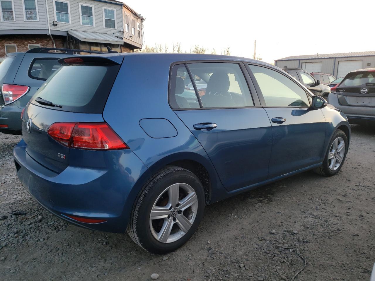 Image 3 of 2017 VOLKSWAGEN GOLF S 2017 with VIN 3VW217AUXHM072507