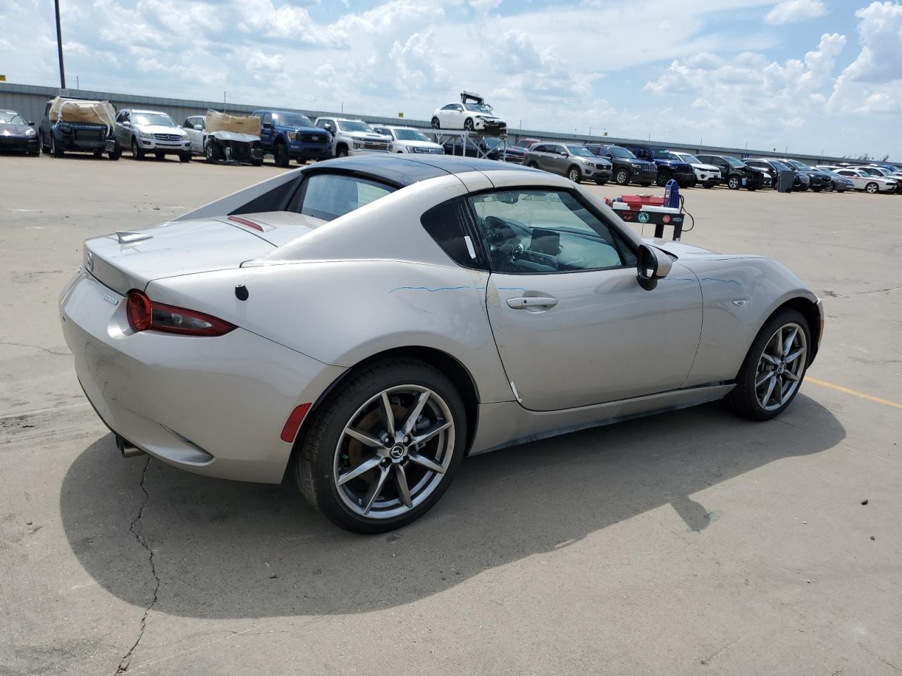Image 3 of Mazda Mx-5 Miata Grand Touring 2023 with VIN JM1NDAM76P0554967