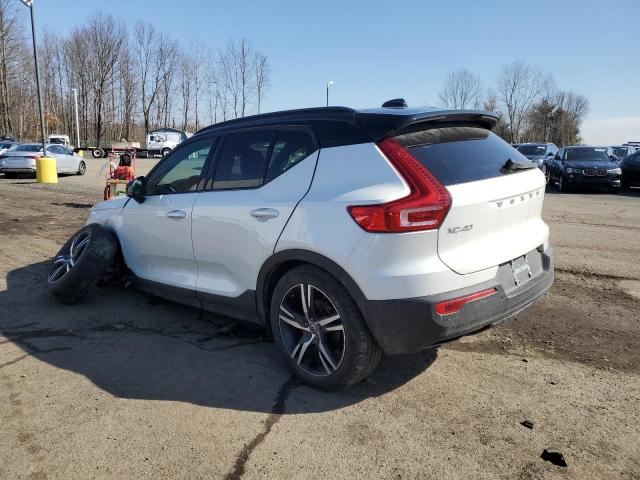 Изображение 2 2020 VOLVO XC40 T5 R-DESIGN 2020 с VIN YV4162UM9L2194674