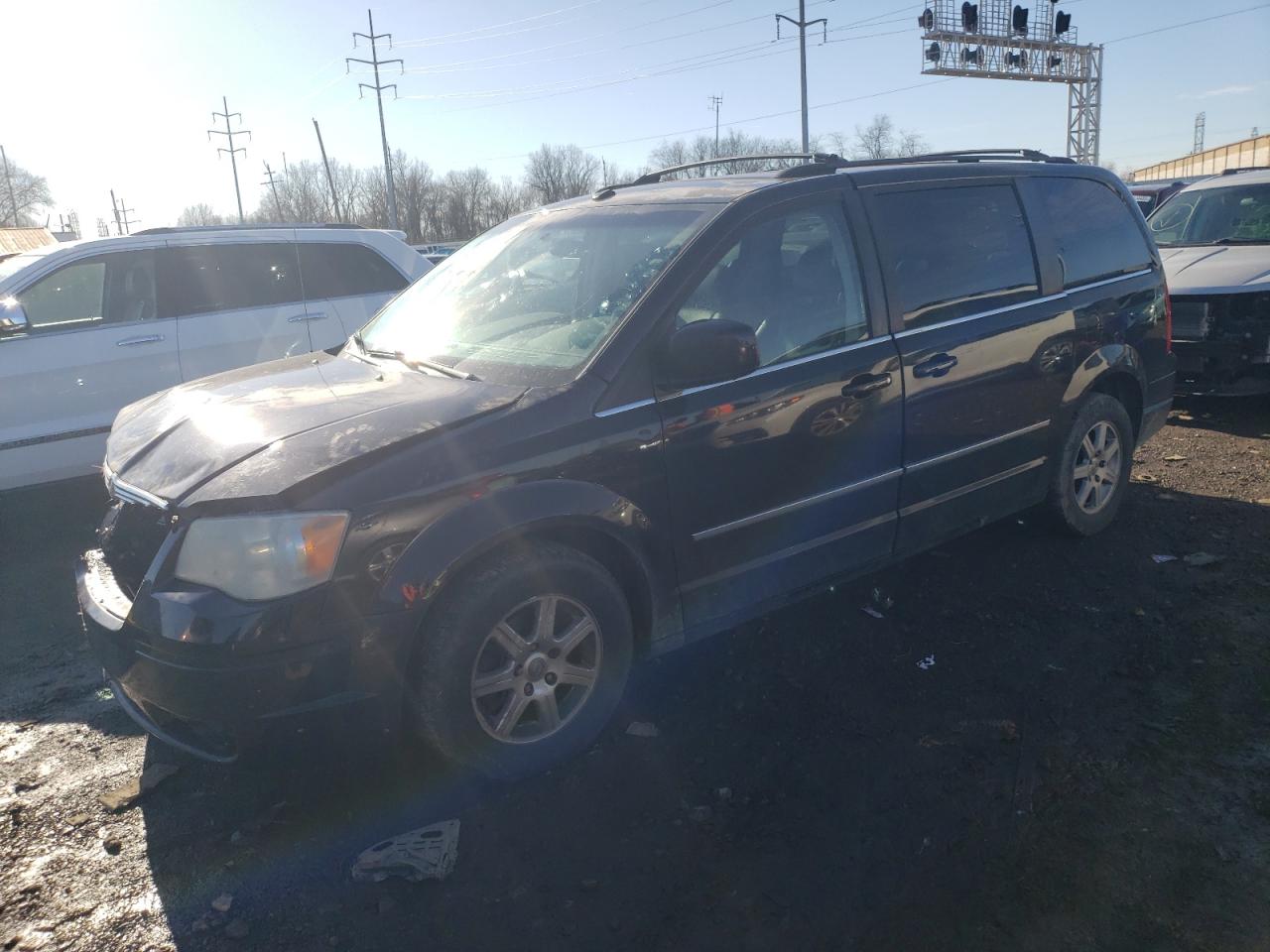 Изображение 2010 CHRYSLER TOWN & COUNTRY TOURING PLUS 2010