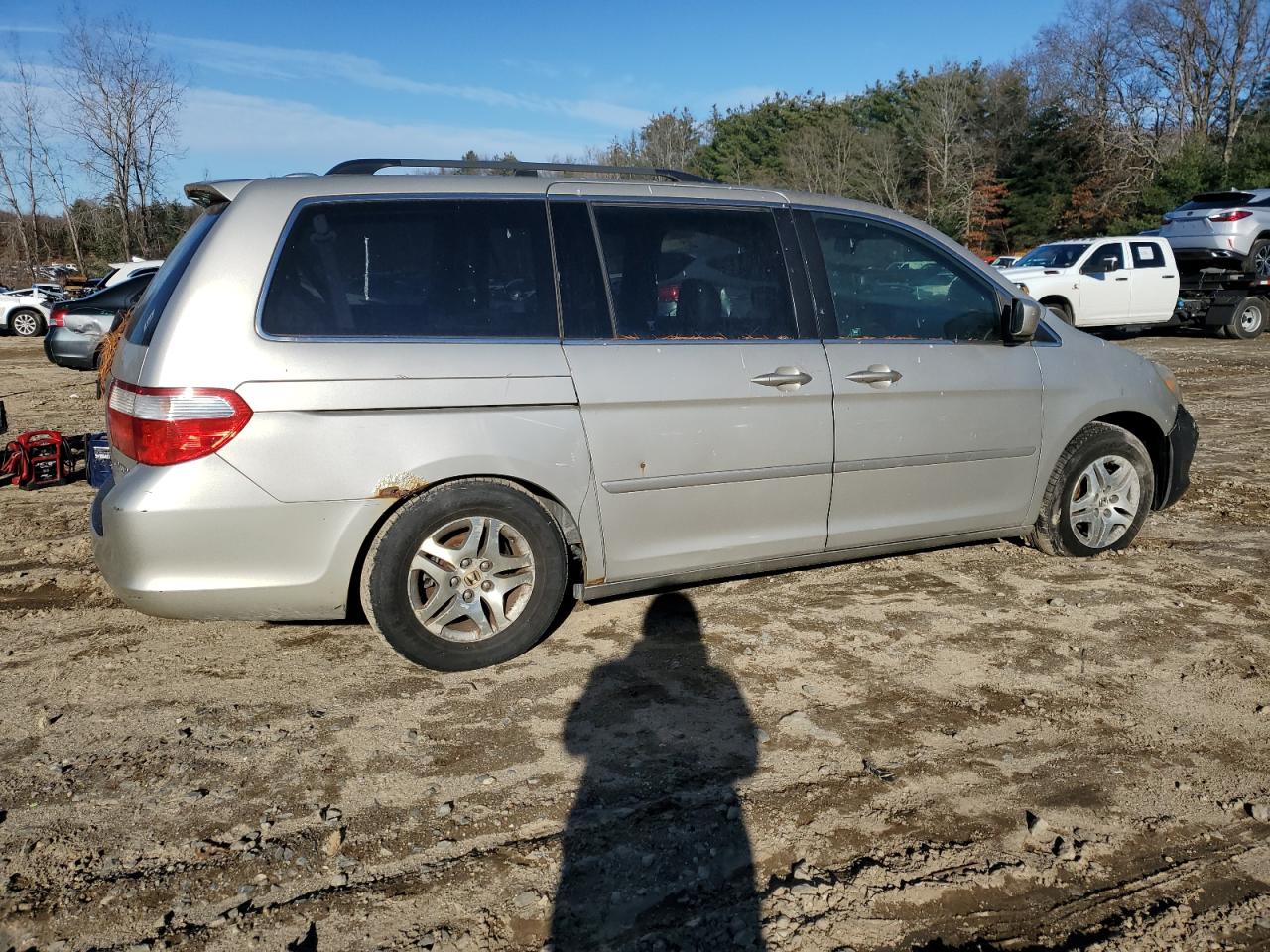 Image 3 of 2005 HONDA ODYSSEY EXL 2005 with VIN 5FNRL38785B134183