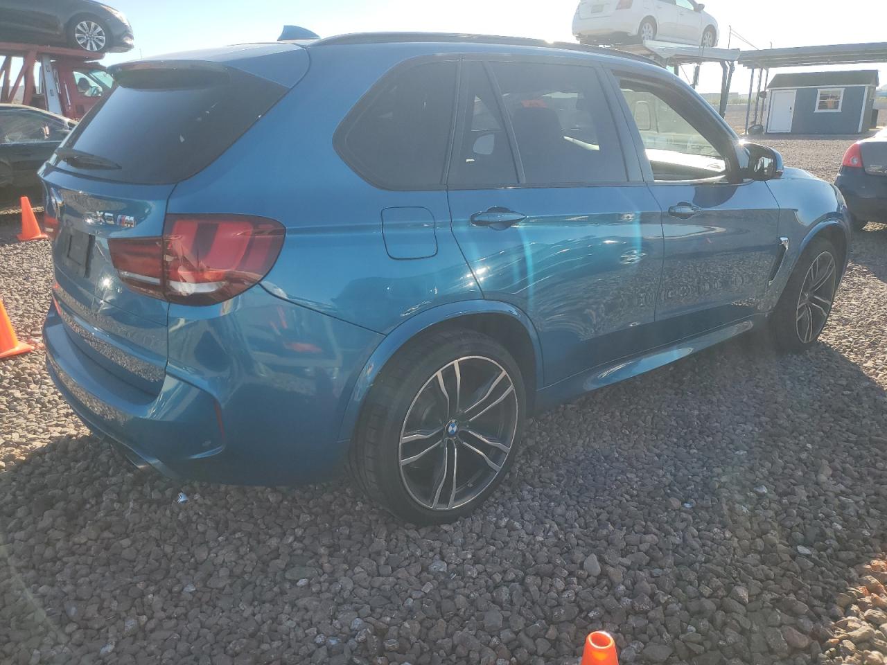 Obraz 3 z 2016 BMW X5 M 2016 z VIN 5YMKT6C58G0R78595