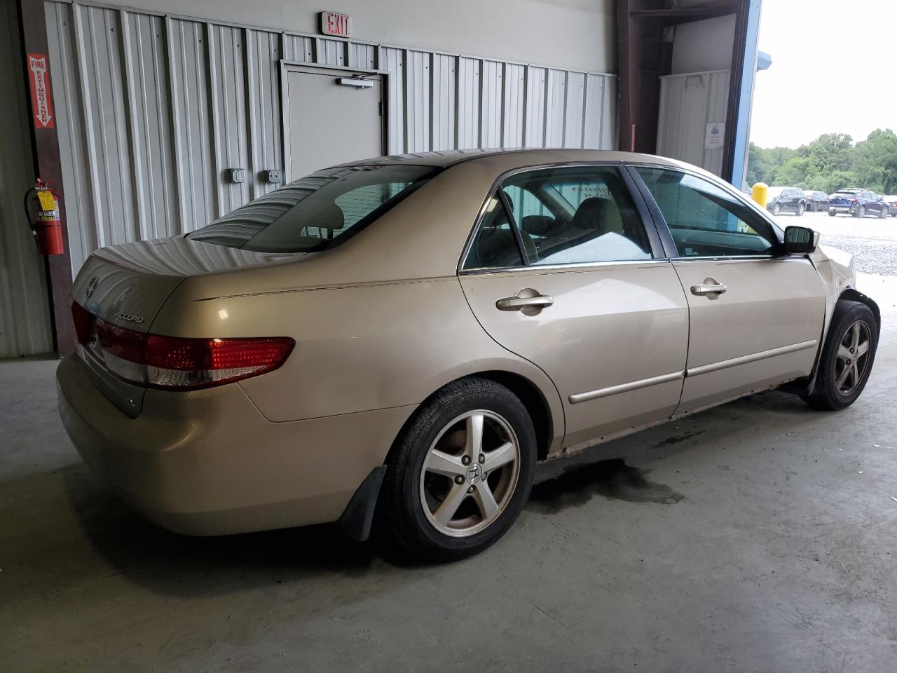Image 3 of 2004 HONDA ACCORD EX 2004 with VIN 1HGCM56654A121764