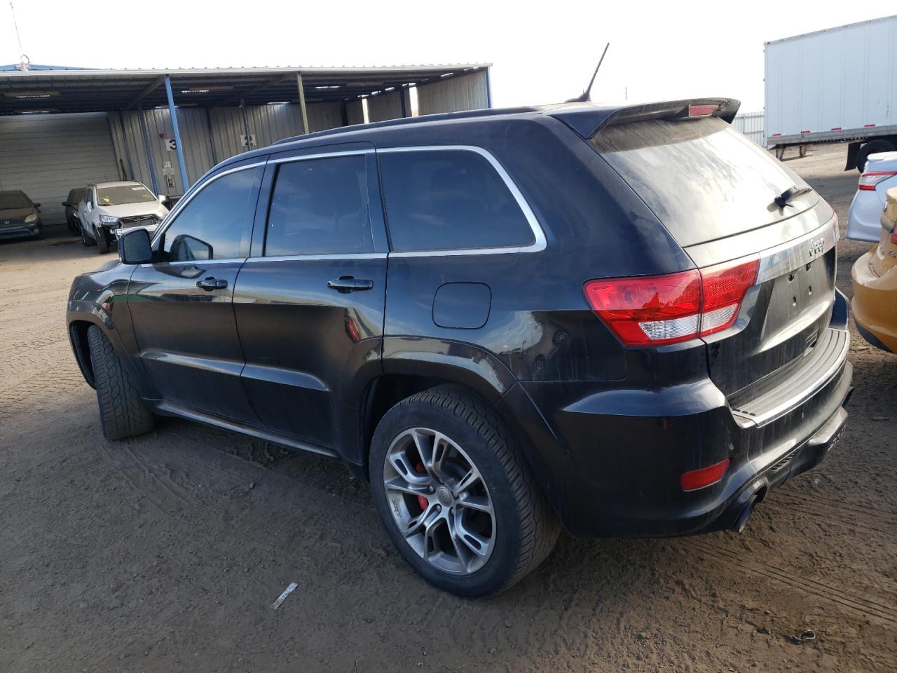 Obraz 2 z 2012 JEEP GRAND CHEROKEE SRT-8 2012 z VIN 1C4RJFDJ8CC285009
