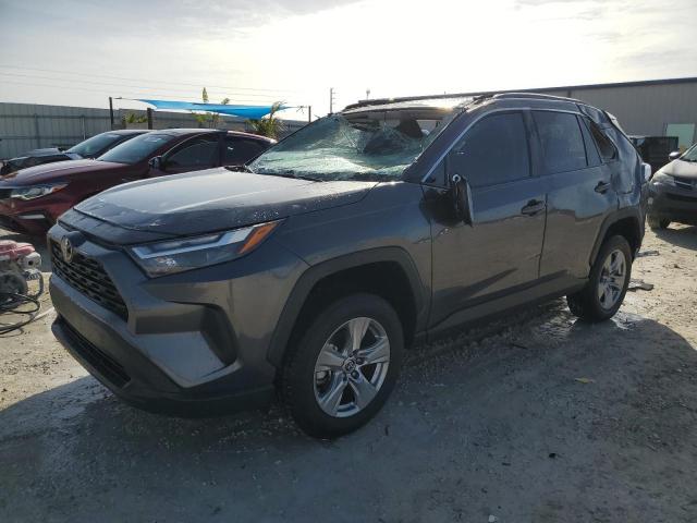 Obraz 1 z 2022 TOYOTA RAV4 XLE 2022 z VIN 2T3W1RFV3NC212118