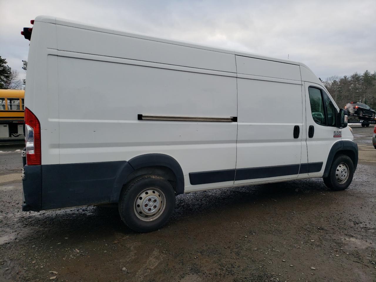 Image 3 of 2019 RAM PROMASTER 3500 3500 HIGH 2019 with VIN 3C6URVJG3KE518430