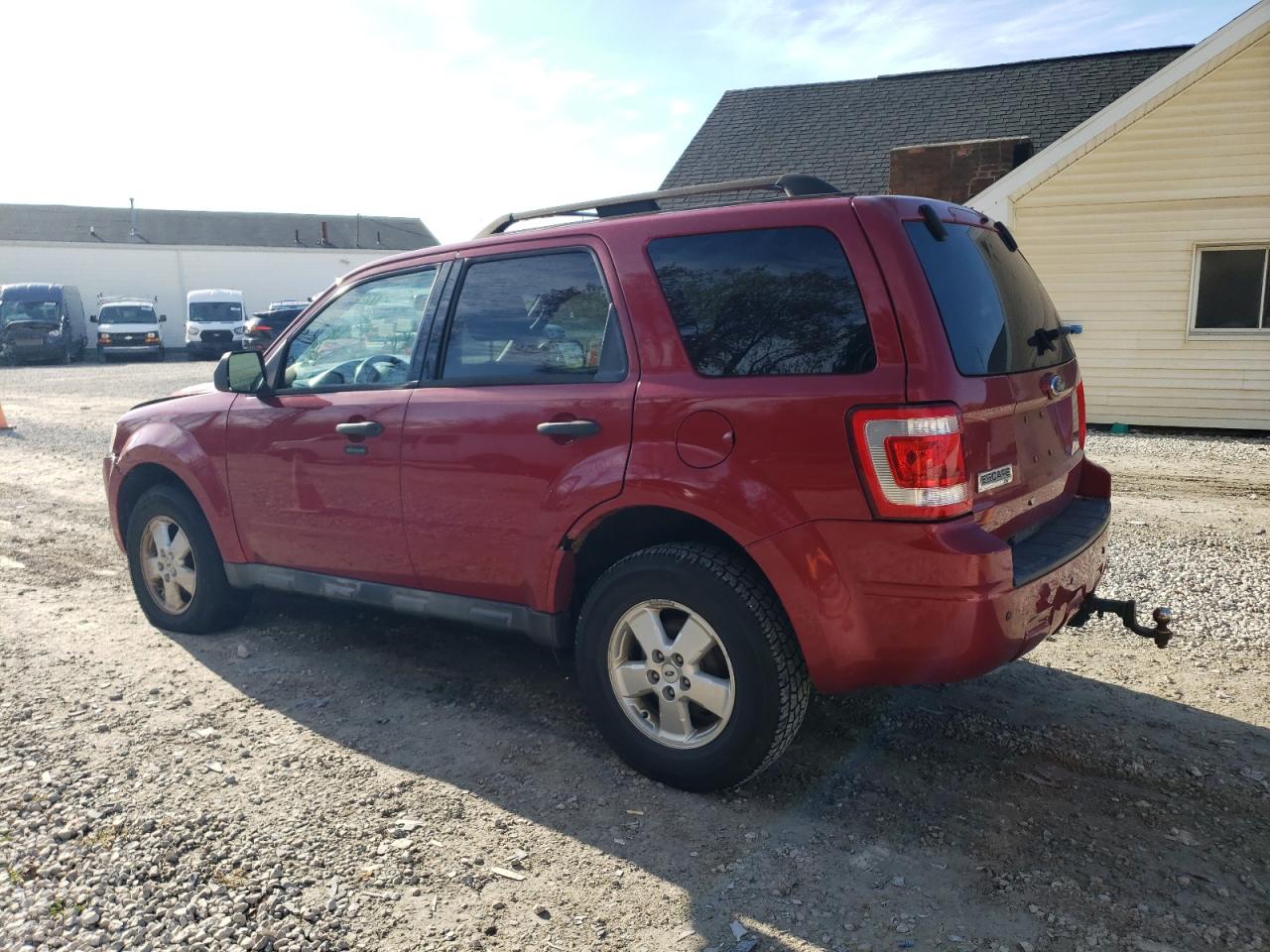 Image 2 of 2009 FORD ESCAPE XLT 2009 with VIN 1FMCU03729KD08357