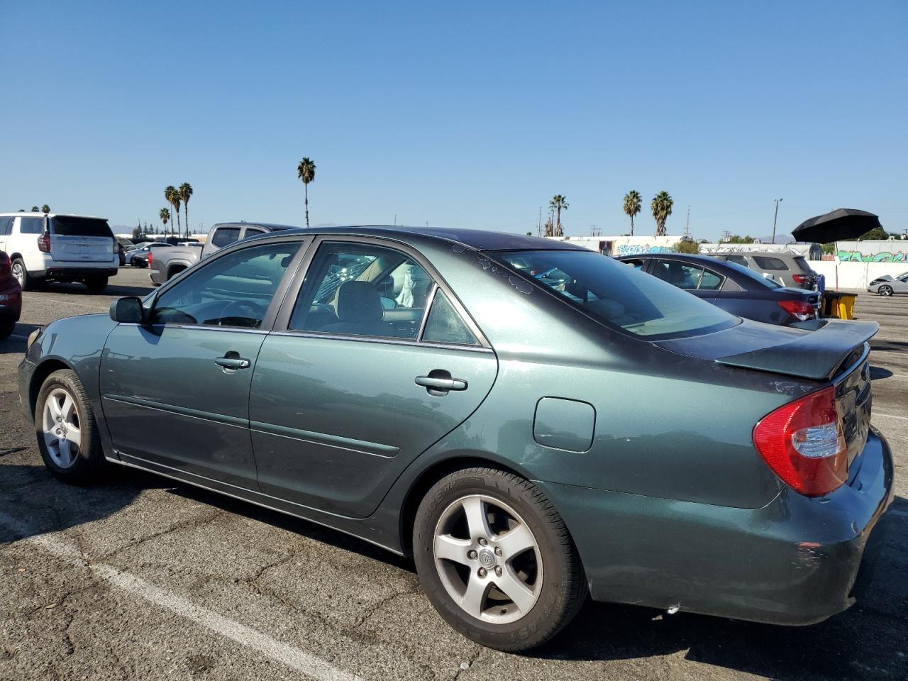 Obraz 2 z 2003 TOYOTA CAMRY LE 2003 z VIN 4T1BF32K33U564354