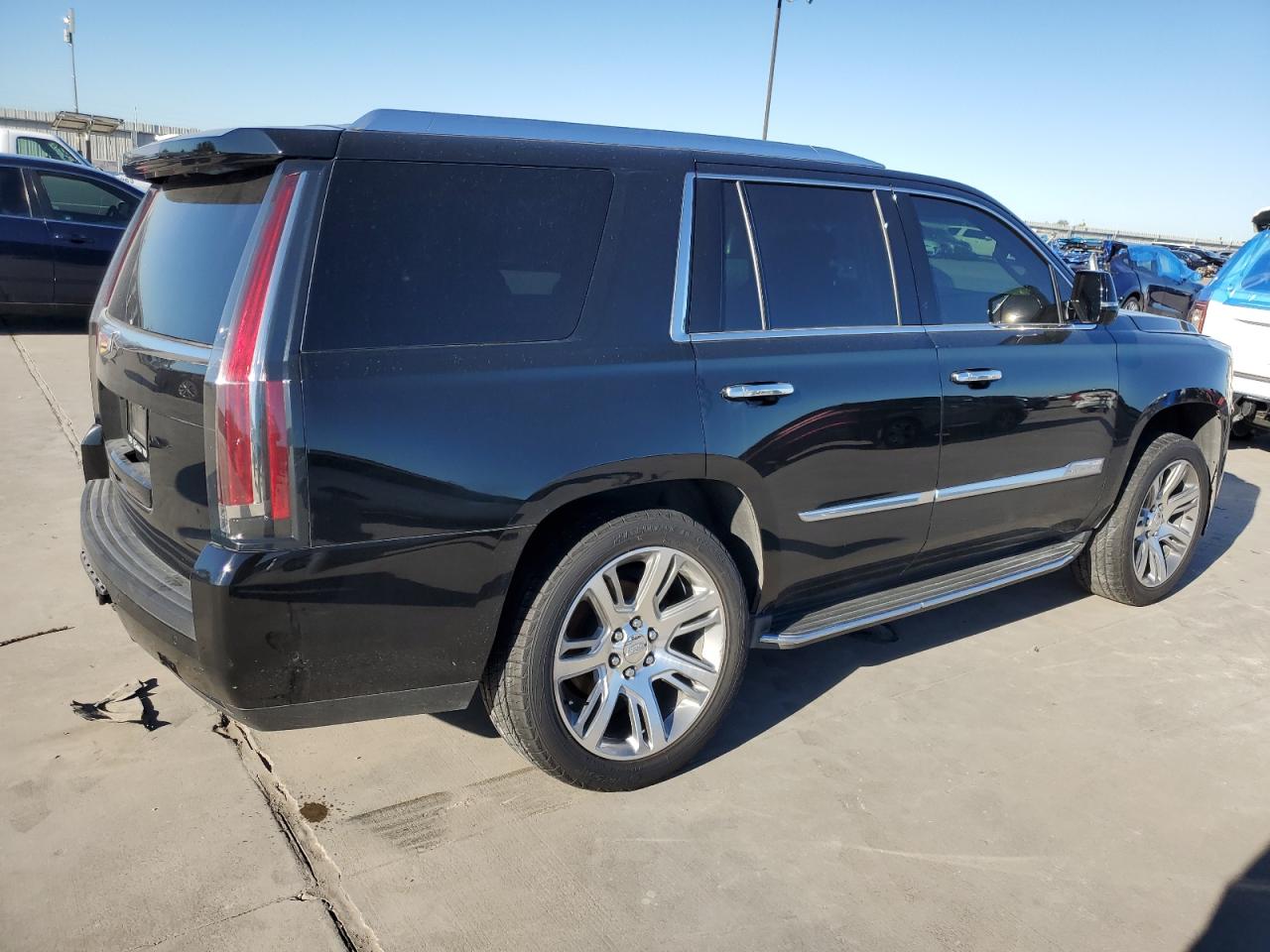 Image 3 of 2018 CADILLAC ESCALADE LUXURY 2018 with VIN 1GYS4BKJ3JR267154