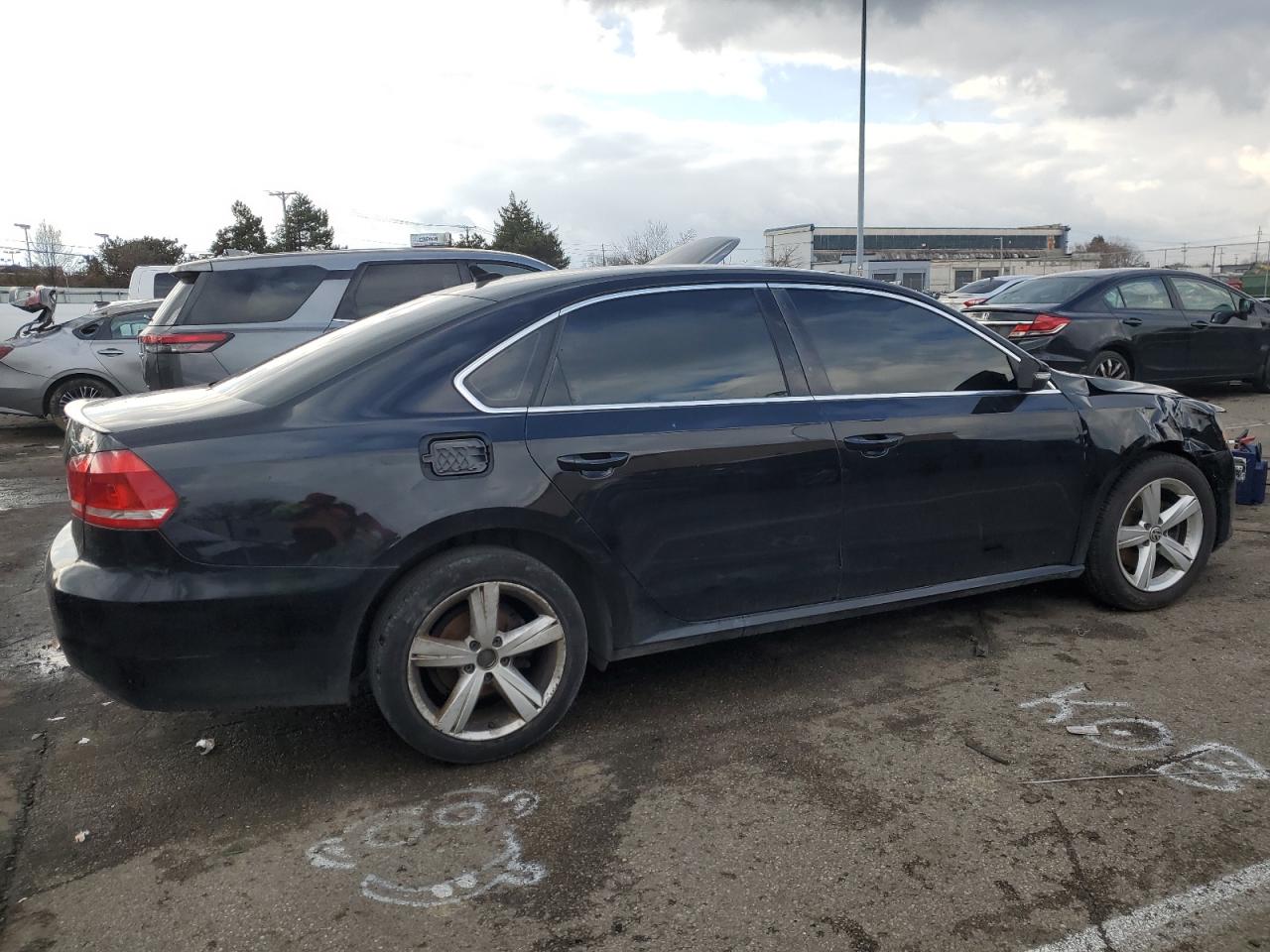 Image 3 of 2013 VOLKSWAGEN PASSAT SE 2013 with VIN 1VWBH7A32DC014194