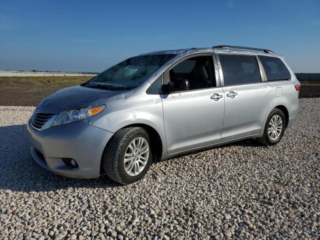 Изображение 2016 TOYOTA SIENNA XLE 2016