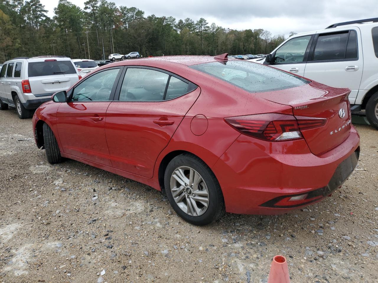 Image 2 of 2020 HYUNDAI ELANTRA SEL 2020 with VIN KMHD84LF2LU948894