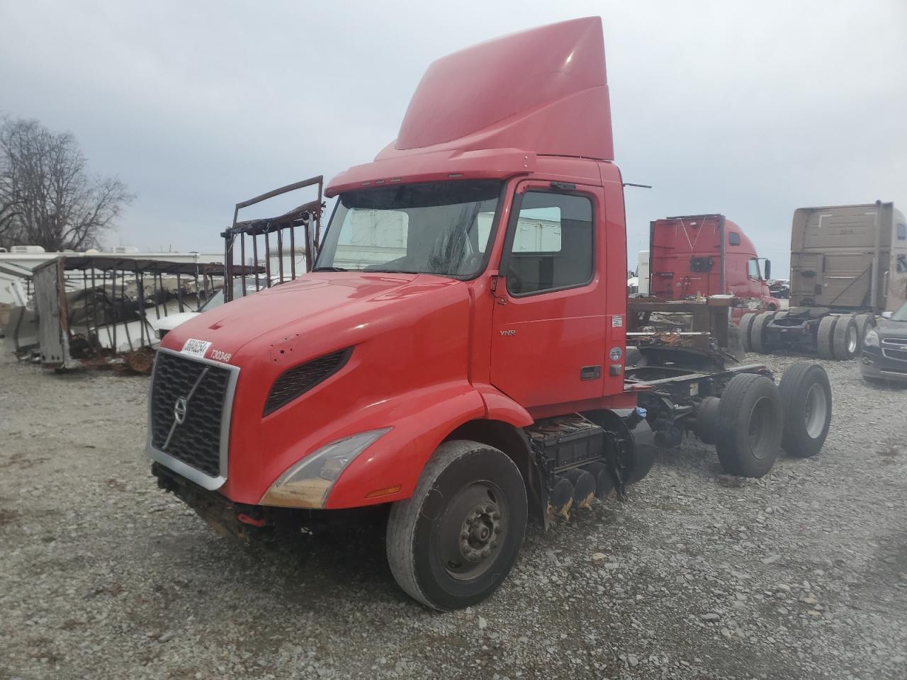Image 2 of 2021 VOLVO VNR  2021 with VIN 4V4WC9EG5MN271032