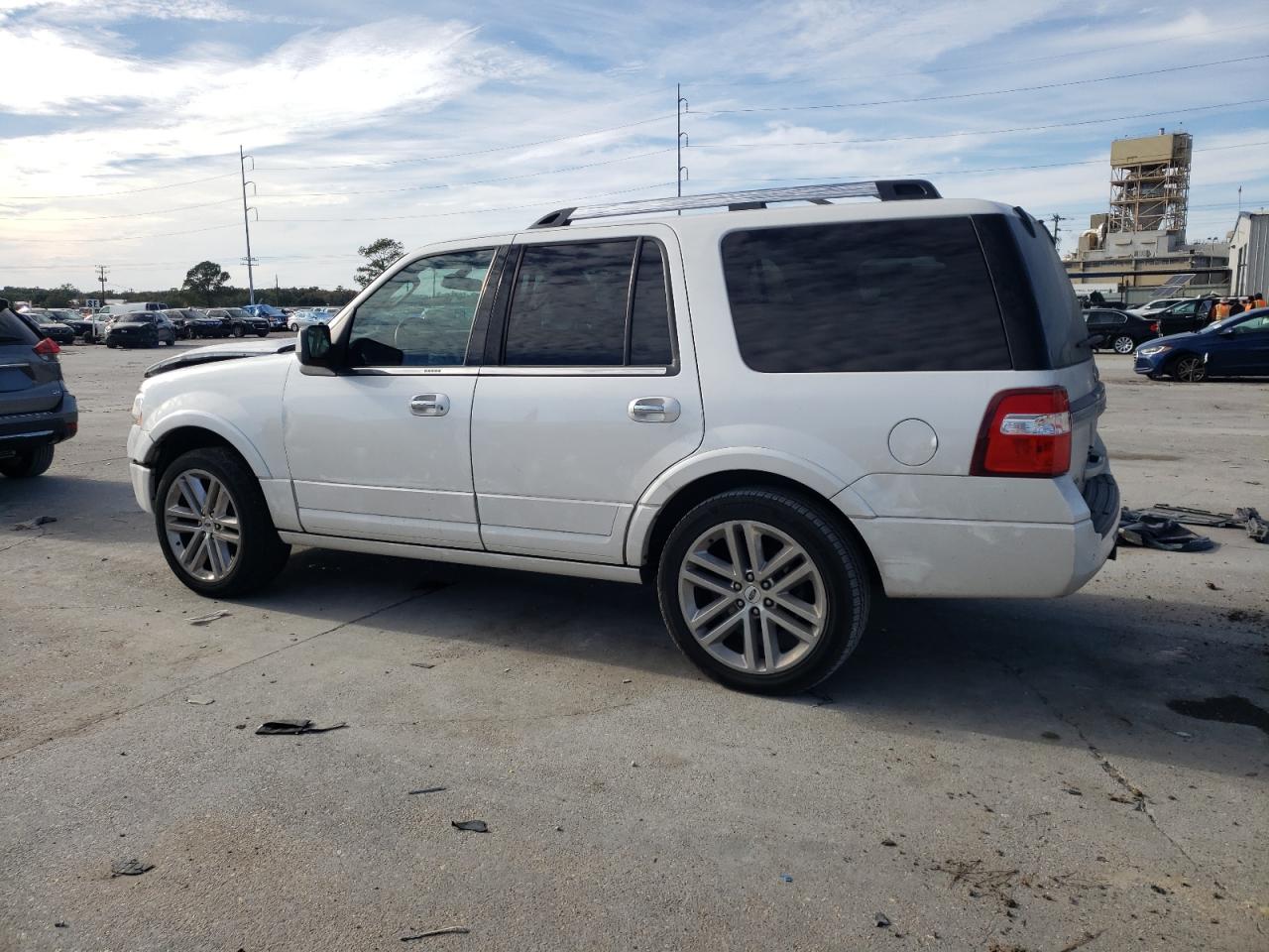 Image 2 of 2015 FORD EXPEDITION LIMITED 2015 with VIN 1FMJU1KT2FEF02876