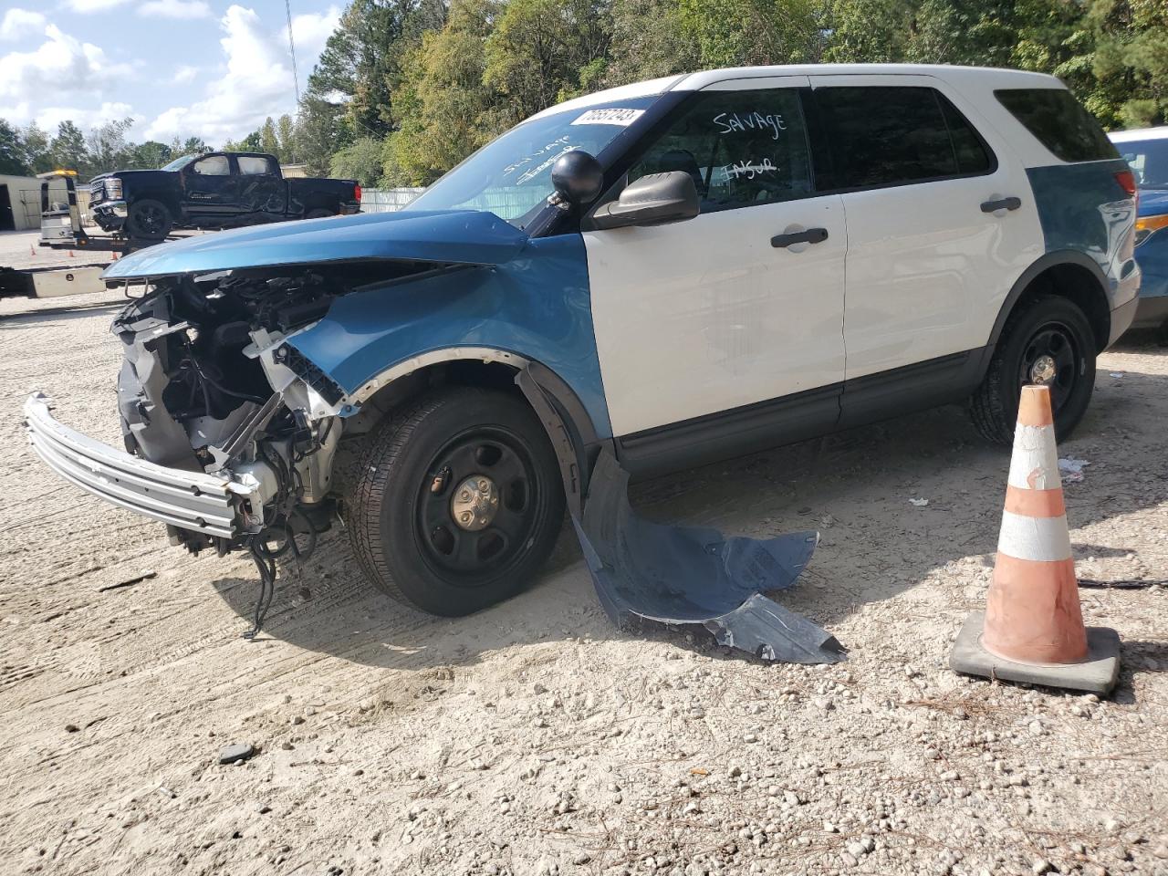 Image 1 of 2015 FORD EXPLORER POLICE INTERCEPTOR 2015 with VIN 1FM5K8AR1FGC67946