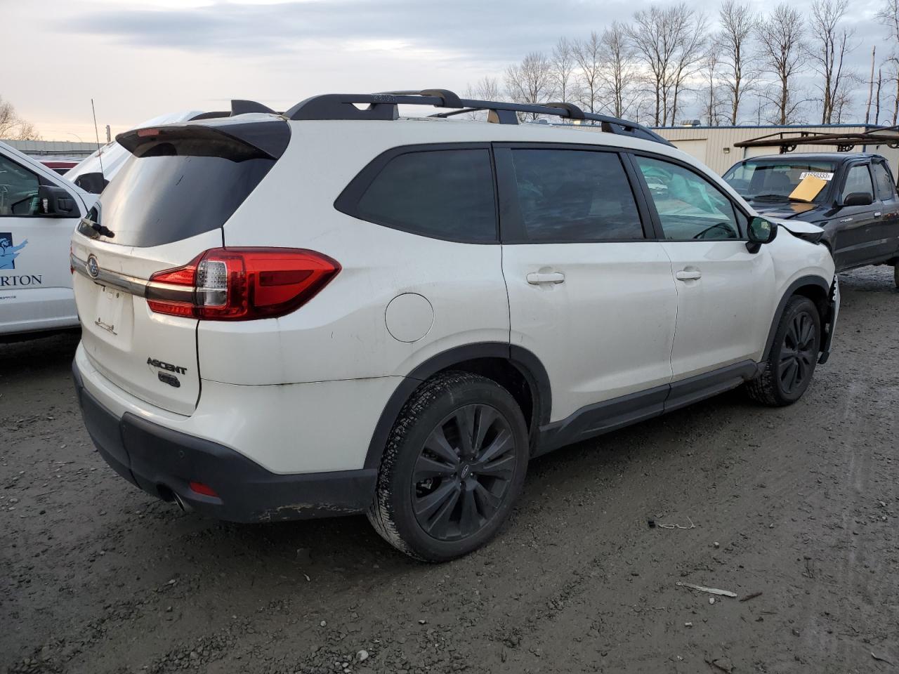 Obraz 3 z 2022 SUBARU ASCENT ONYX EDITION 2022 z VIN 4S4WMAJD9N3452987