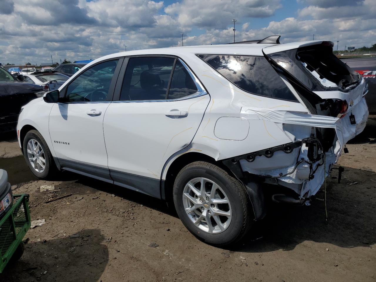 Image 2 of 2022 CHEVROLET EQUINOX LT 2022 with VIN 3GNAXKEV9NL305448