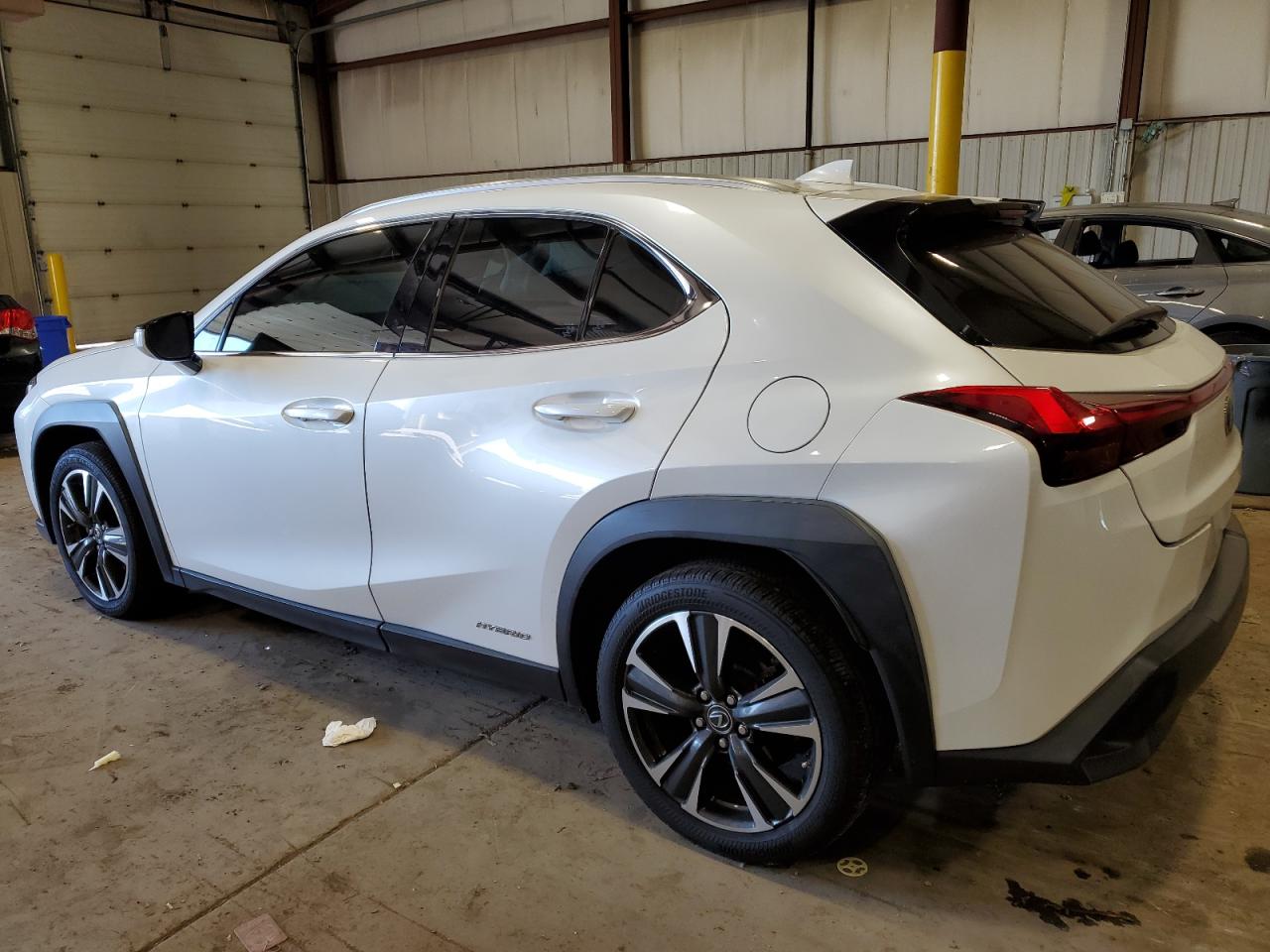 Изображение 2 Lexus Ux 250H 2019 с VIN JTHU9JBH3K2011791