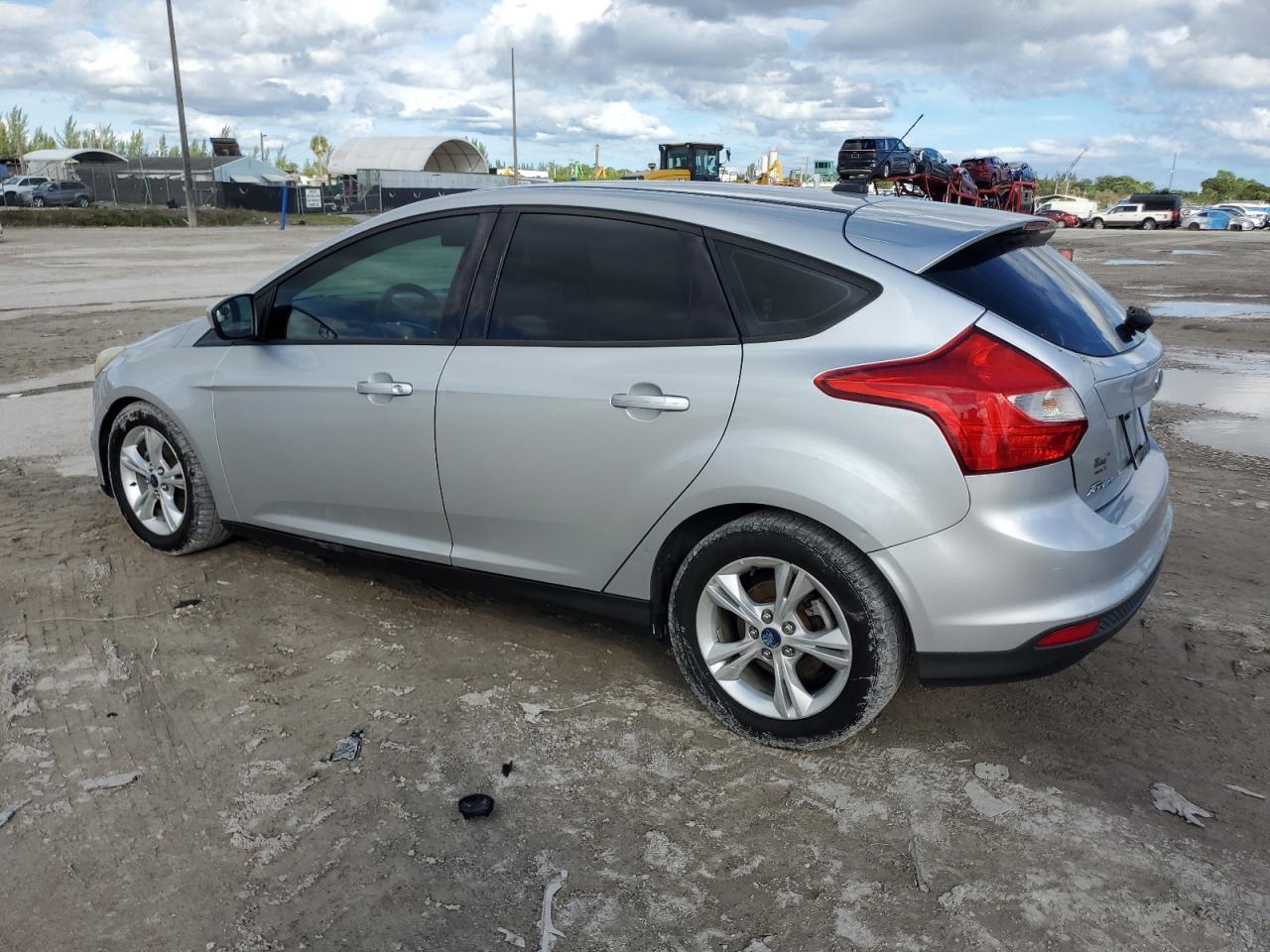 Изображение 2 2012 FORD FOCUS SE 2012 с VIN 1FAHP3K23CL308562