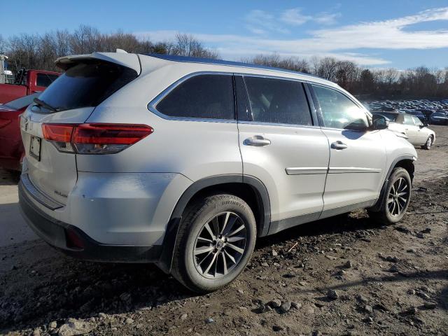Obraz 3 z 2019 TOYOTA HIGHLANDER SE 2019 z VIN 5TDJZRFH8KS597104
