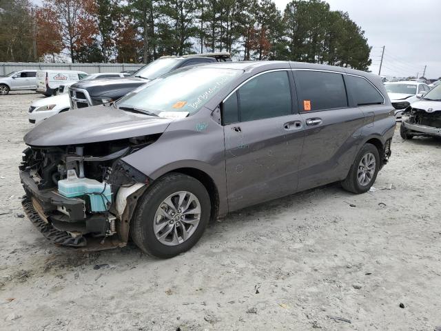 Image 1 of 2021 TOYOTA SIENNA XLE 2021 with VIN 5TDYRKECXMS007614