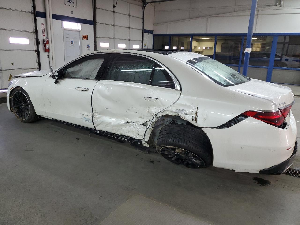 Obraz 2 z 2022 MERCEDES-BENZ S 580 4MATIC 2022 z VIN W1K6G7GBXNA155023