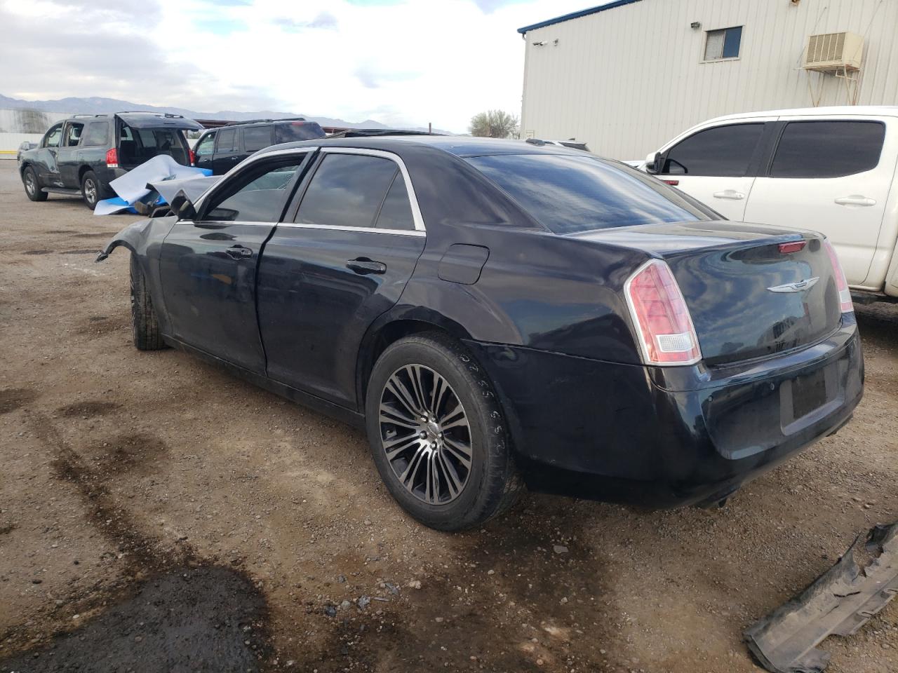 Obraz 2 z 2012 CHRYSLER 300 S 2012 z VIN 2C3CCADT3CH169660
