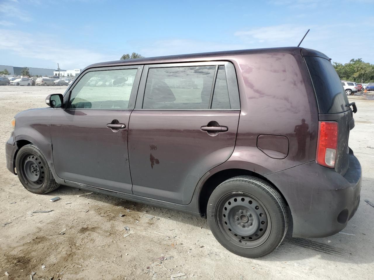 Obraz 2 z 2011 TOYOTA SCION XB 2011 z VIN JTLZE4FE4B1121411