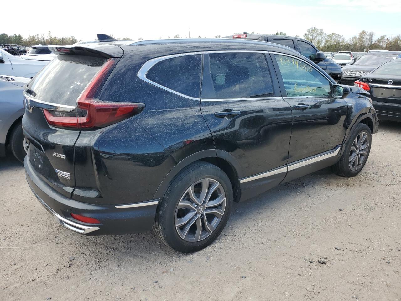 Image 3 of 2021 HONDA CR-V TOURING 2021 with VIN 7FART6H96ME010175