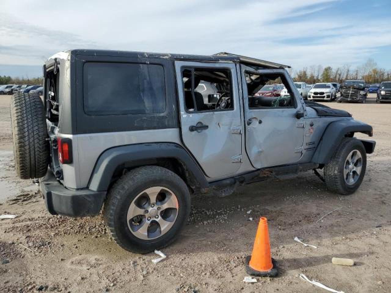 Image 3 of 2017 JEEP WRANGLER UNLIMITED SPORT 2017 with VIN 1C4BJWDG8HL672852