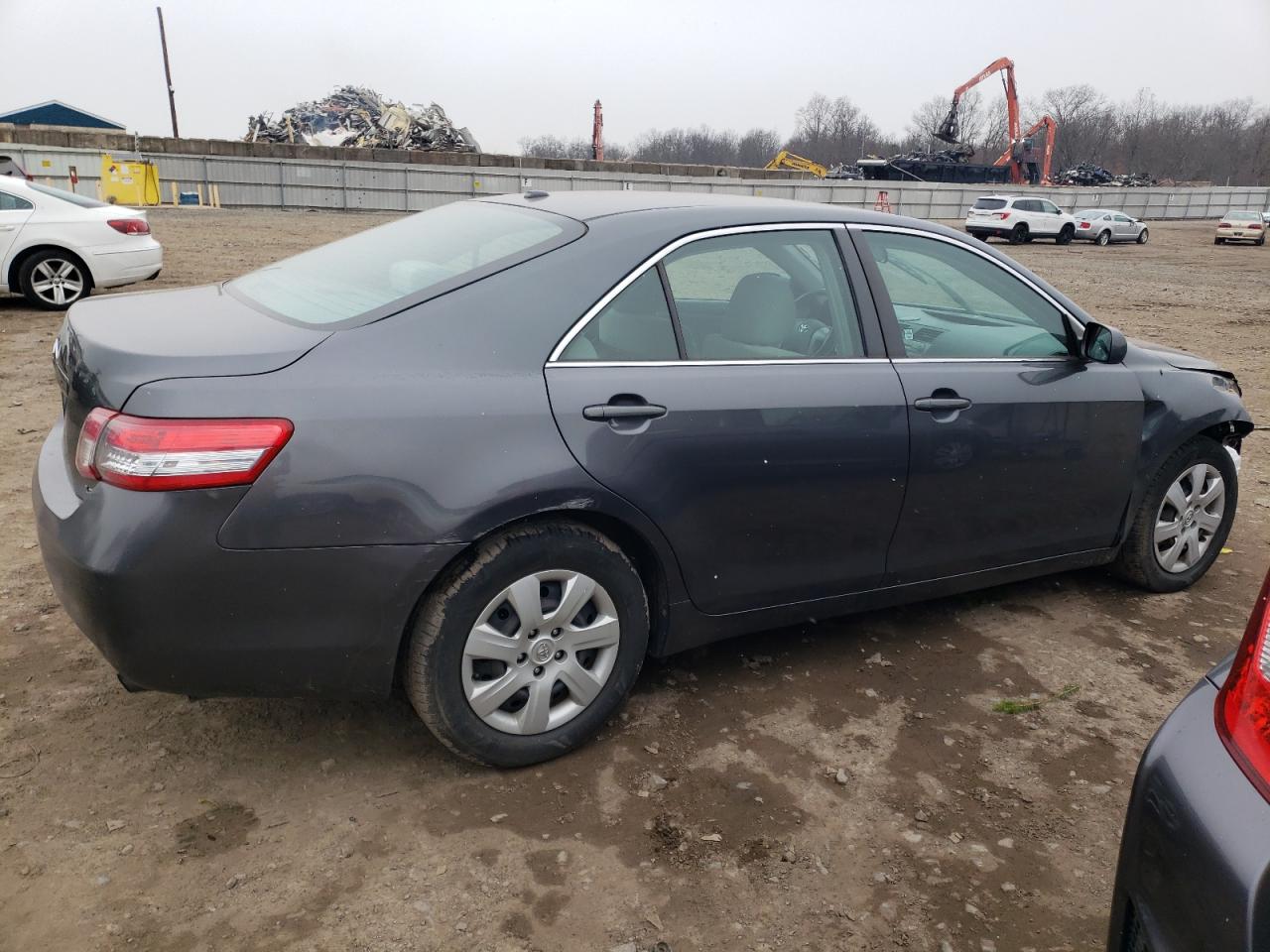 Obraz 3 z 2011 TOYOTA CAMRY BASE 2011 z VIN 4T1BF3EK1BU732423