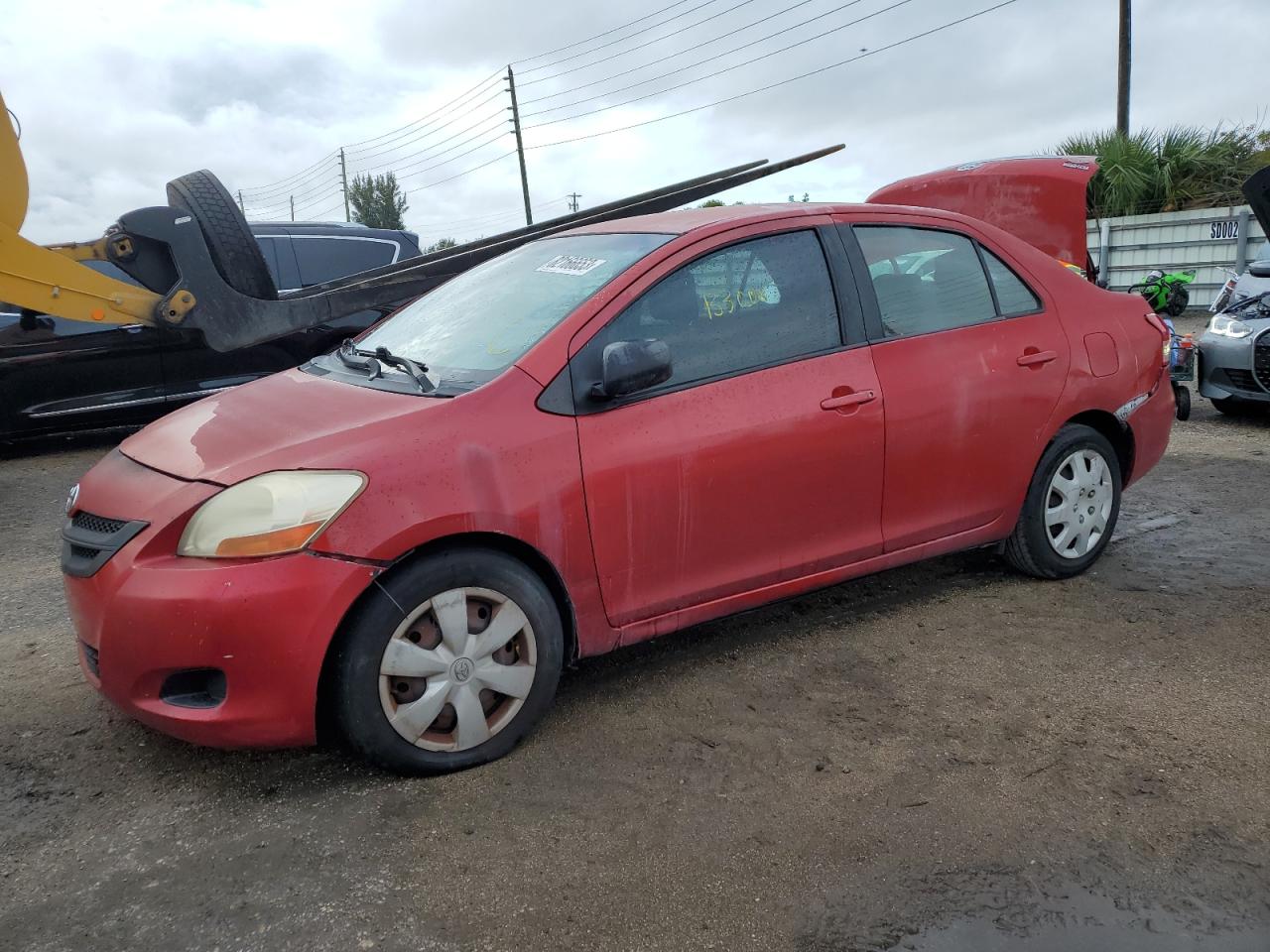 2011 TOYOTA YARIS  2011 image