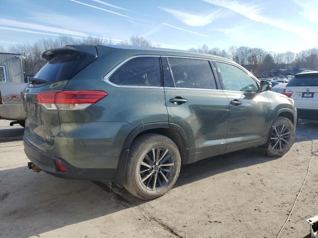 Image 3 of 2018 TOYOTA HIGHLANDER SE 2018 with VIN 5TDJZRFH3JS864602