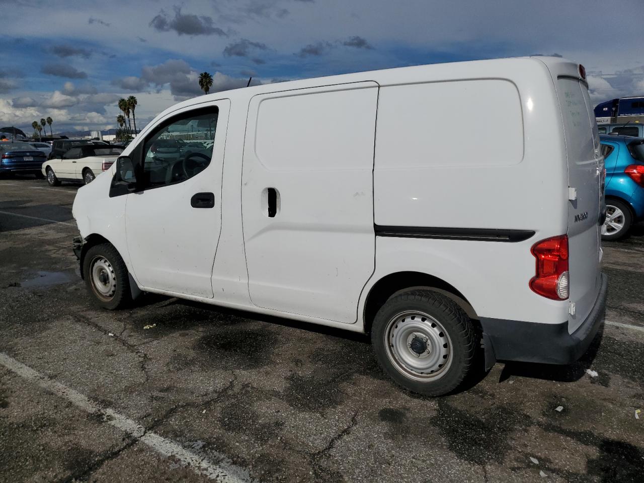 Изображение 2 2017 NISSAN NV200 2.5S 2017 с VIN 3N6CM0KN6HK697587