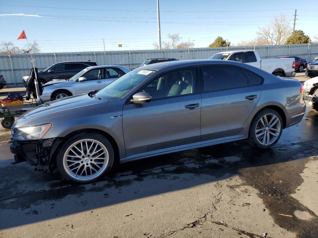 Изображение 1 2018 VOLKSWAGEN PASSAT S 2018 с VIN 1VWAA7A35JC005209