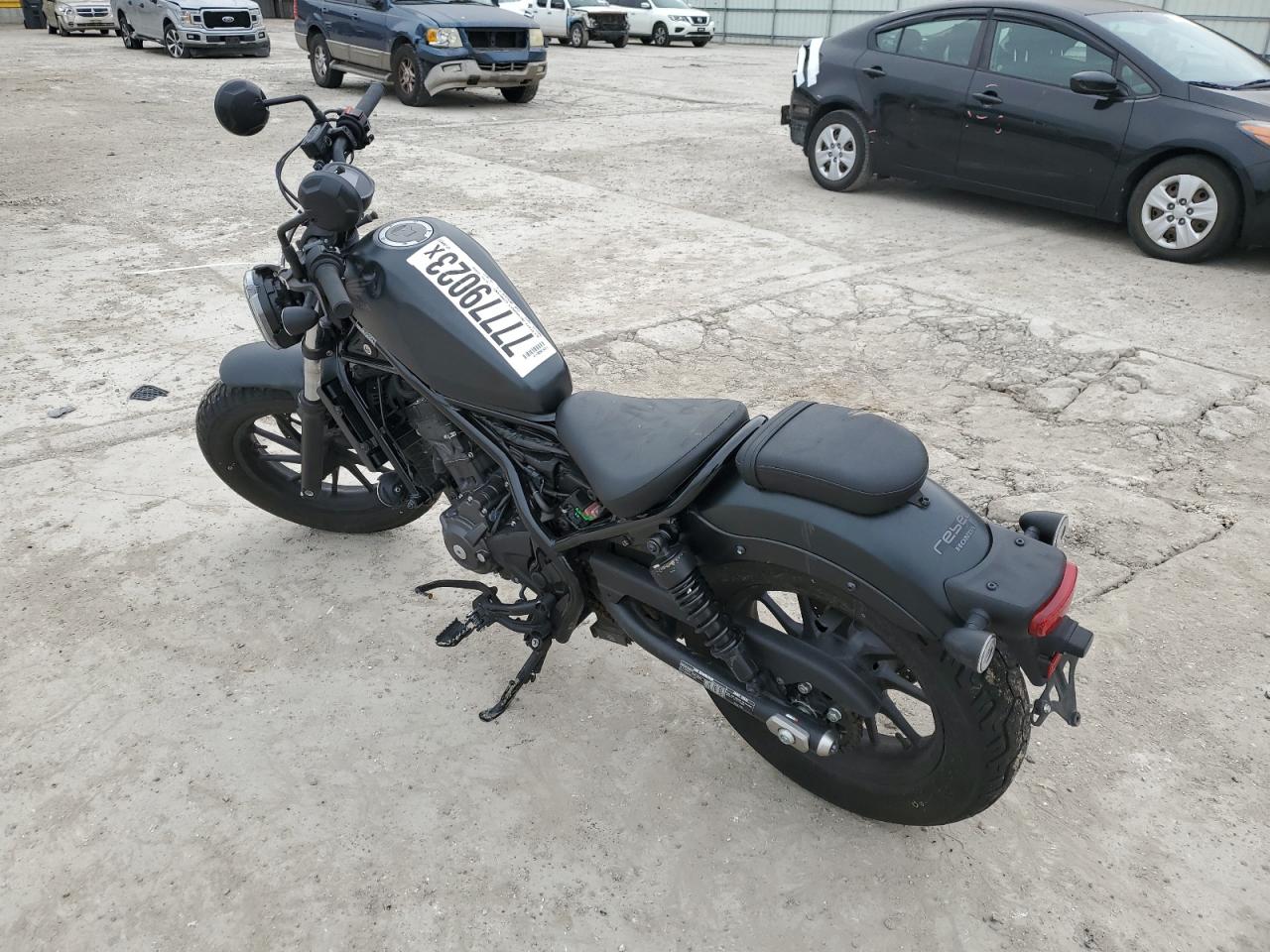 Image 3 of 2023 HONDA CMX300 A 2023 with VIN MLHNC5356P5600873
