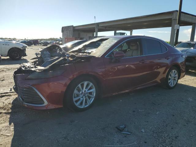 Image 1 of 2021 TOYOTA CAMRY LE 2021 with VIN 4T1C11AK7MU576016