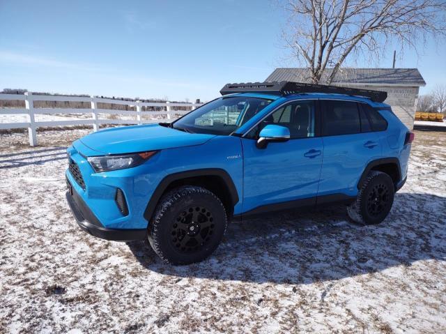 Obraz 2 z 2021 TOYOTA RAV4 LE 2021 z VIN 4T3M6RFV6MU027356