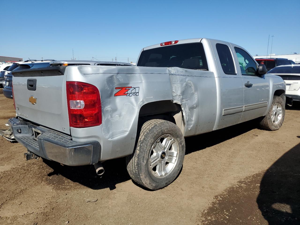 Image 3 of 2013 CHEVROLET SILVERADO K1500 LT 2013 with VIN 1GCRKSE78DZ388762
