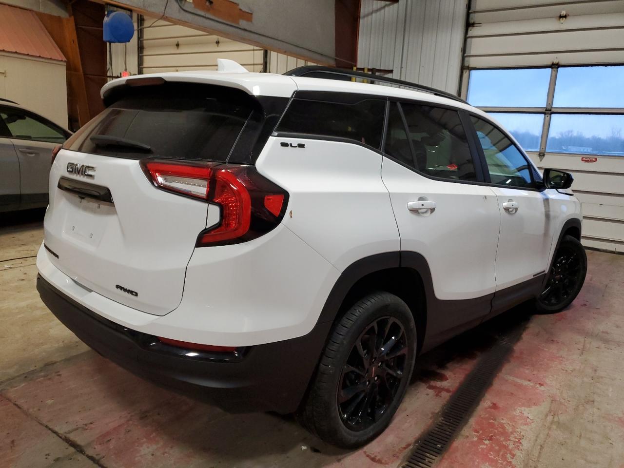 Изображение 3 2024 GMC TERRAIN SLE 2024 с VIN 3GKALTEG2RL177088