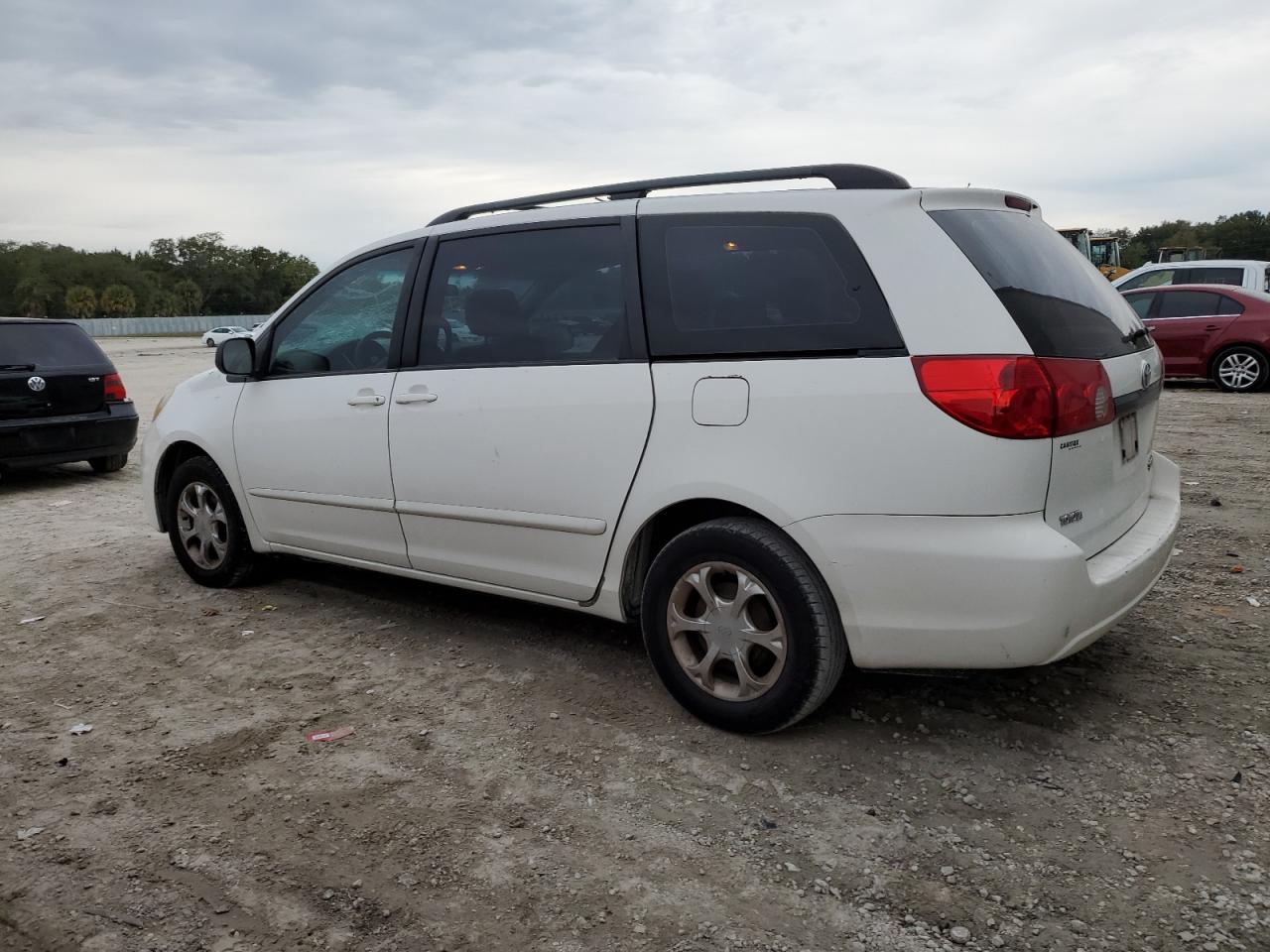 Image 2 of 2006 TOYOTA SIENNA CE 2006 with VIN 5TDZA23C26S431001