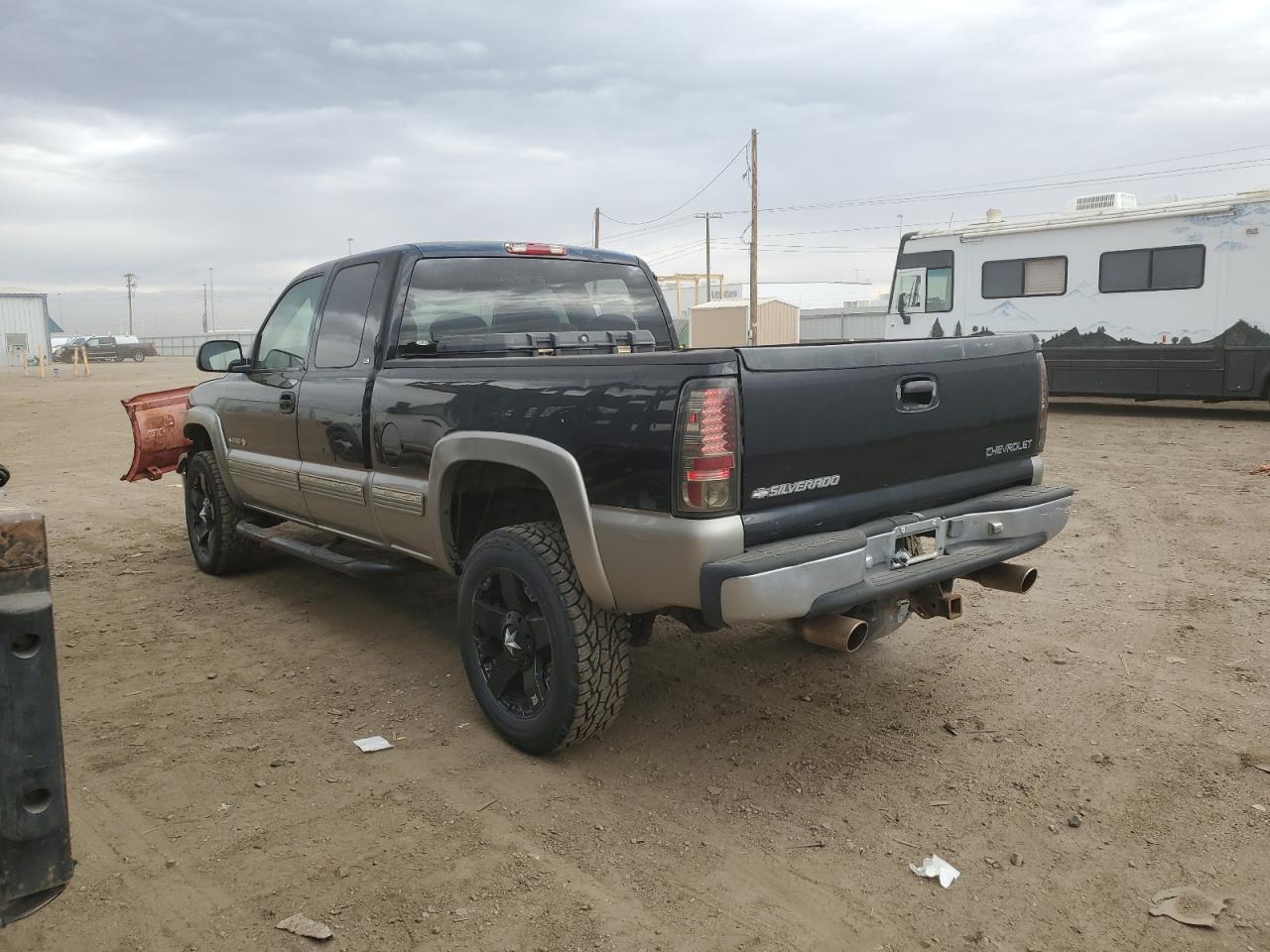 Obraz 2 z 1999 CHEVROLET SILVERADO K2500 1999 z VIN 1GCGK29U8XE211342