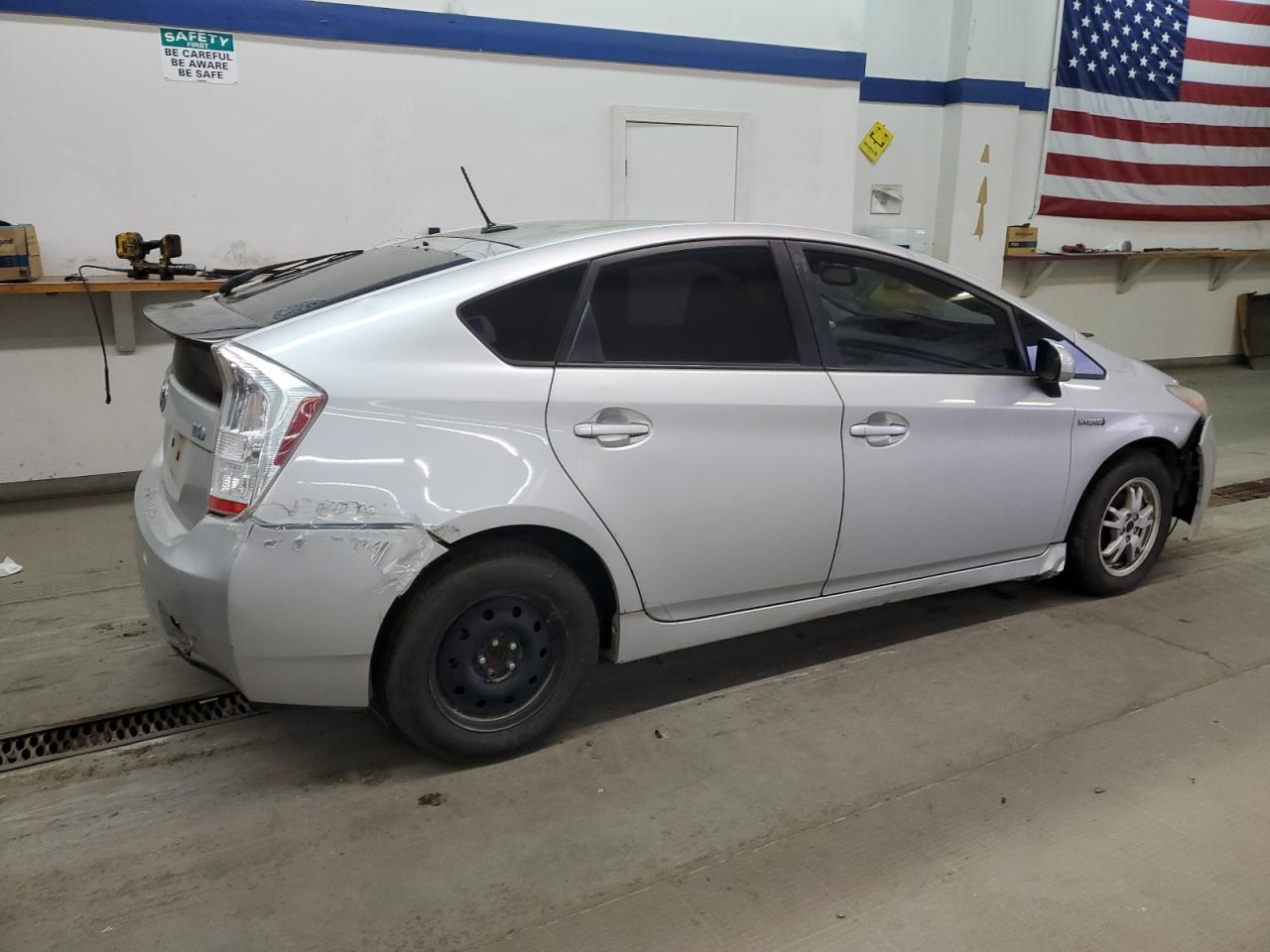 Image 3 of 2010 TOYOTA PRIUS  2010 with VIN JTDKN3DU2A0234618