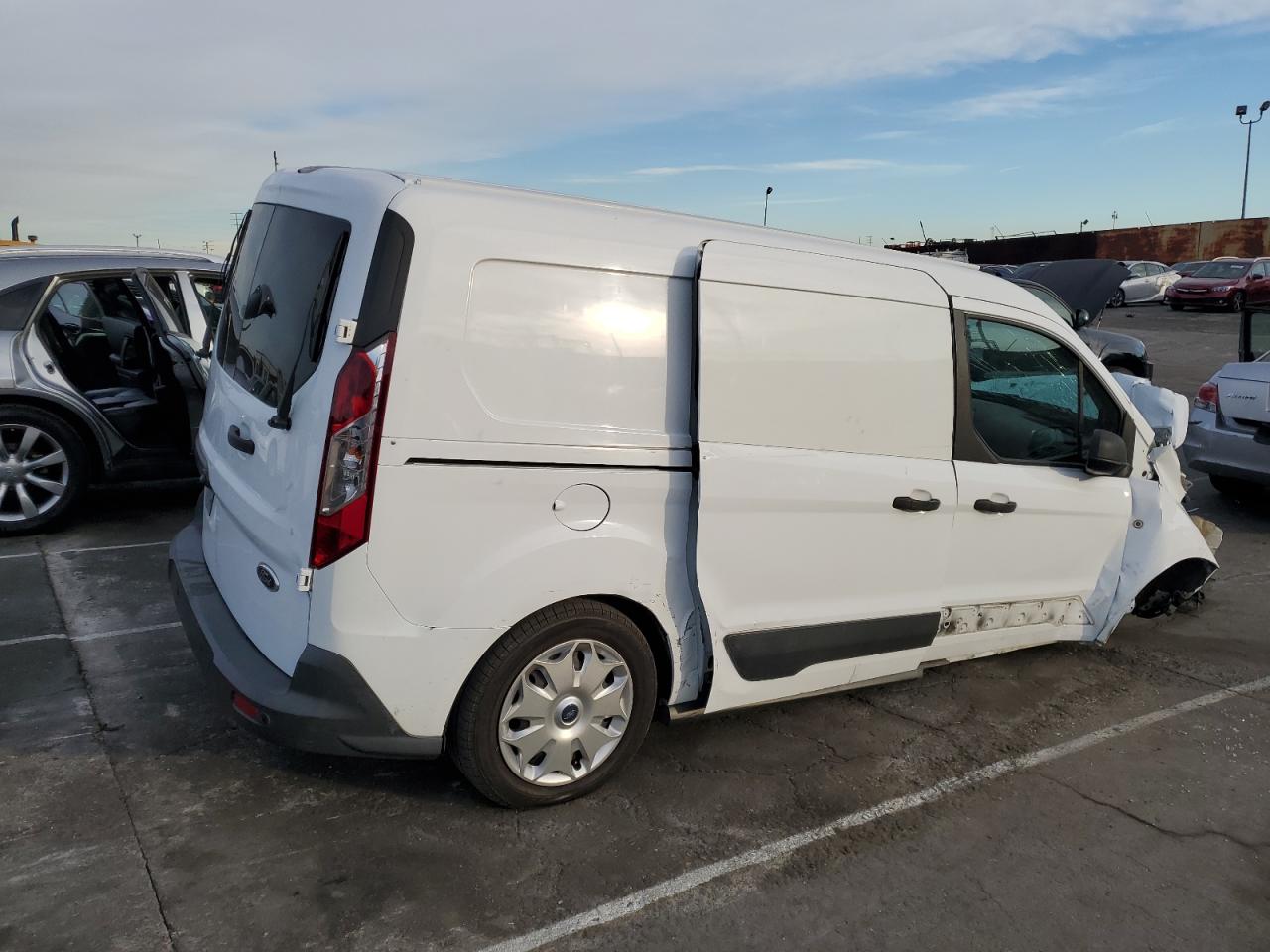 Изображение 3 2015 FORD TRANSIT CONNECT XLT 2015 с VIN NM0LS7F71F1206979