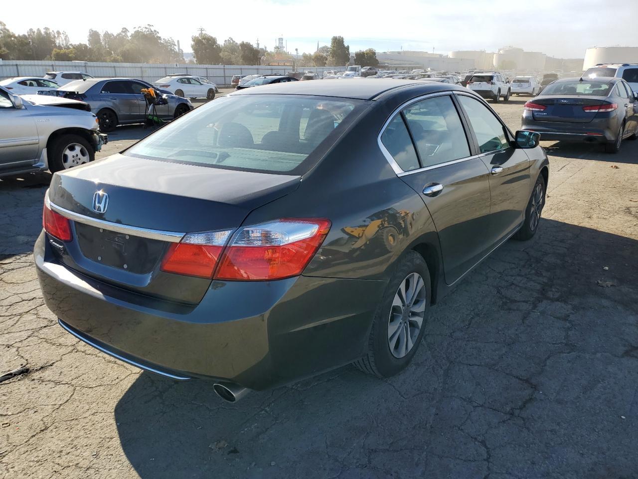 Obraz 3 z 2013 HONDA ACCORD LX 2013 z VIN 1HGCR2F38DA281482
