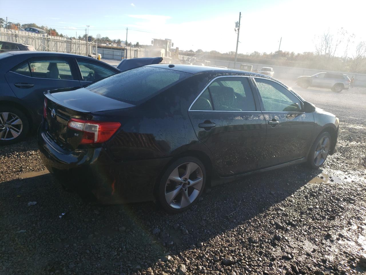 Obraz 3 z 2014 TOYOTA CAMRY SE 2014 z VIN 4T1BK1FK3EU547356