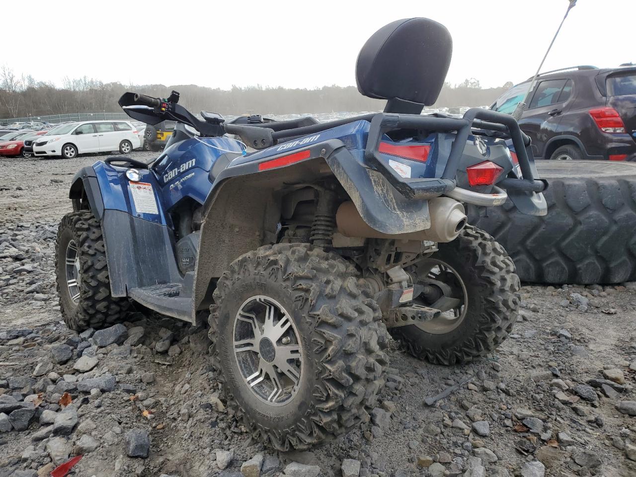 Image 3 of 2011 CAN-AM OUTLANDER MAX 800R LTD 2011 with VIN 3JBEPKN16BJ000930