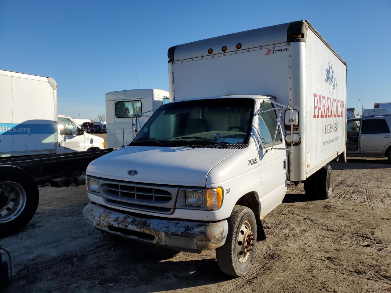 Изображение 1 2000 FORD ECONOLINE E350 SUPER DUTY CUTAWAY VAN 2000 с VIN 1FDWE35L7YHB48753